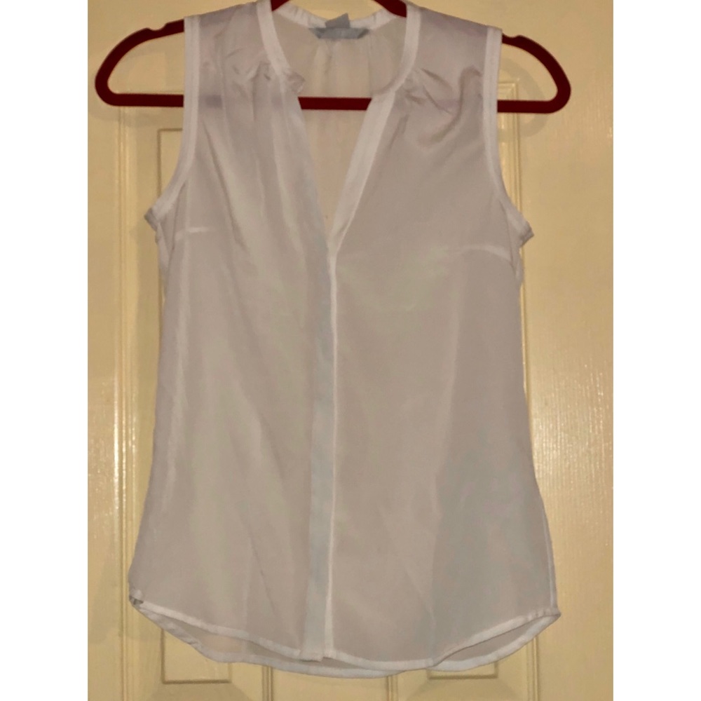 Sheer white v-neck sleeveless top PERFECT FOR WORK